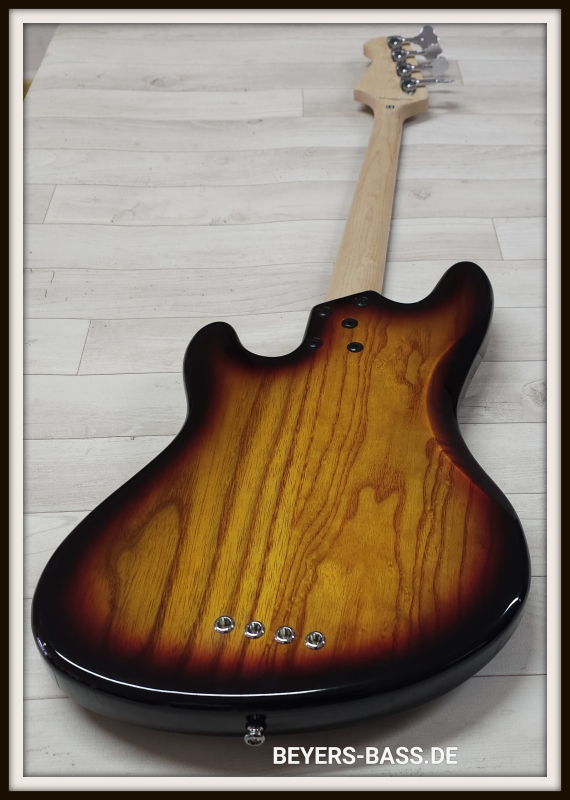 Lakland Skyline Hutch Hutchinson, 3-Tone Sunburst Gloss, Signature